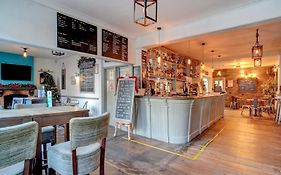 George & Dragon Inn